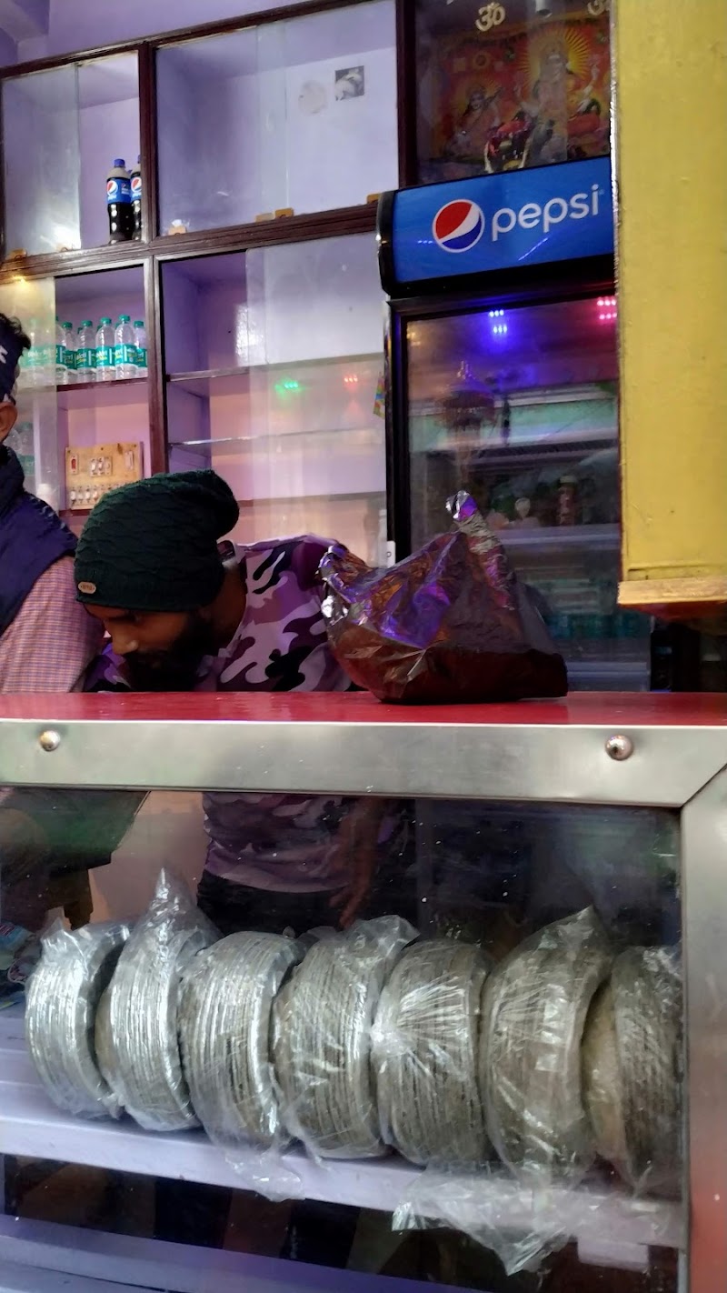 Prem Sweets - Prem Sweets East Lane Makhaniya Kuan, J596+HMQ, Ashok Rajpath Rd, Opposite Patna Medical College - PMC, Lalbagh, Patna, Bihar 800004, India