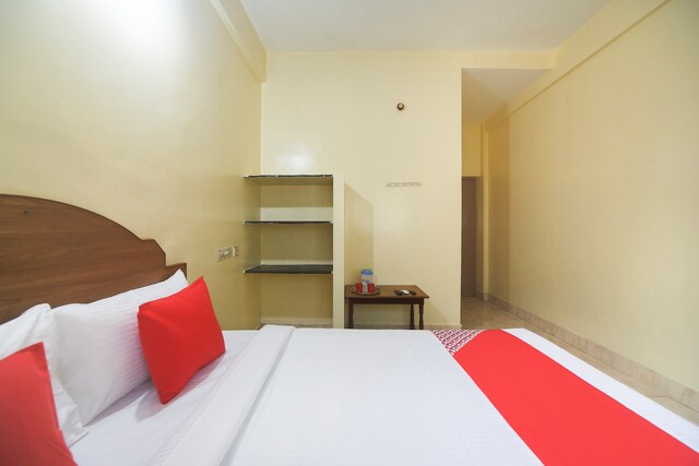OYO Flagship 60407 Ramachandra Residency - OYO Flagship 60407 Ramachandra Residency 72, BTC Rd, Sripuram, Saidapet, Vellore, Tamil Nadu 632001, India