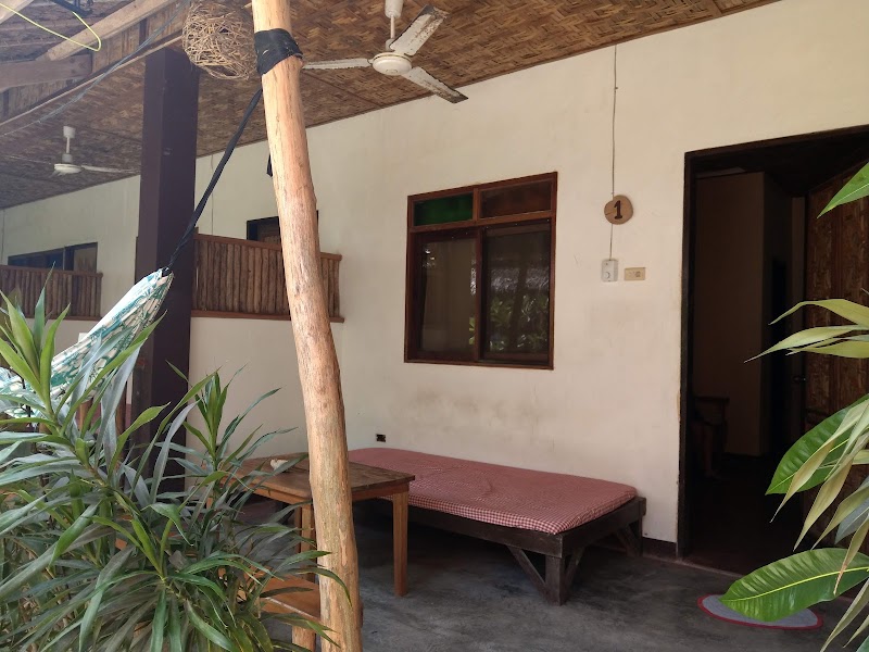 Pesangan SurfCamp - Pesangan SurfCamp Q5Q7+F24, Tourism Rd, General Luna, Surigao del Norte, Philippines