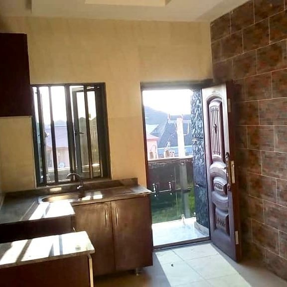 Gods Touch Apartment - Gods Touch Apartment FJC7+F4G, Ojo-Kadiri St, Eti-Osa, Lagos 106104, Lagos, Nigeria