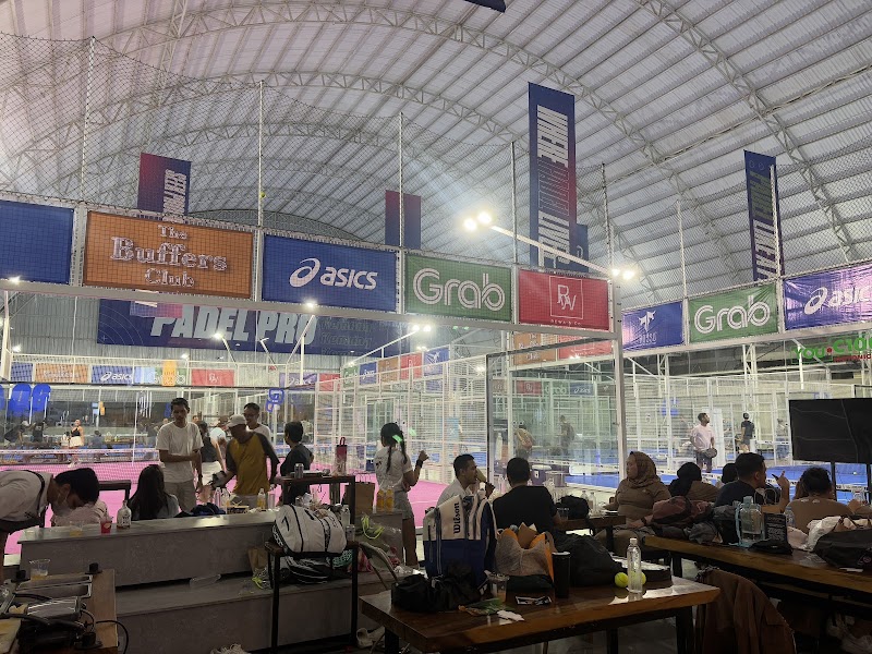 Padel Pro Kemang - Padel Pro Kemang Jl. Kemang II No.35, RT.13/RW.1, Bangka, Mpg. Prapatan, Kota Jakarta Selatan, Daerah Khusus Ibukota Jakarta 12730, Indonesia