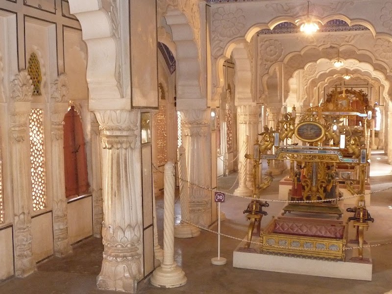 Sheesh Mahal - Sheesh Mahal 72X9+MQR, Mehrangarh Ft Rd, Sodagaran Mohalla, Jodhpur, Rajasthan 342001, India