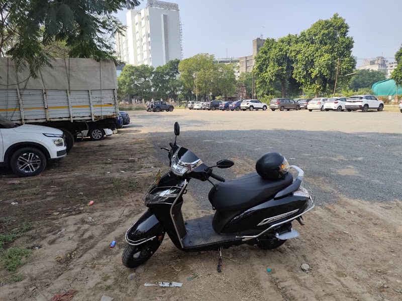 Royal Brothers - Vadodara - Royal Brothers - Vadodara G-5, Ground floor, Helix complex, Nautillus Raj Trade centre Behind sayajiganj police station , Vadodara - 390 007, Sarod, Sayajiganj, Vadodara, Gujarat 390007, India