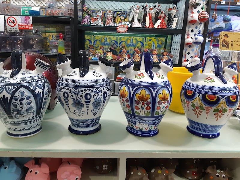 CERAMICA TRIANA - CERAMICA TRIANA C. Callao, 14, 41010 Sevilla, Spain