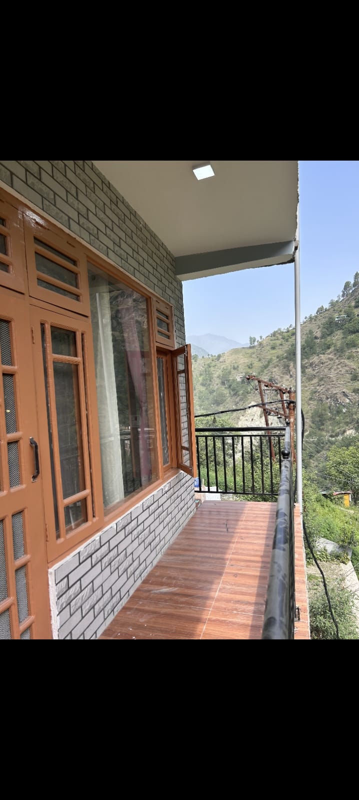 The Himalayan vibe home stay & cafe - The Himalayan vibe home stay & cafe, Baaga Thirthan sachi road Tehsil banjar Pincode 175123, Banjar, Himachal Pradesh 175123, India