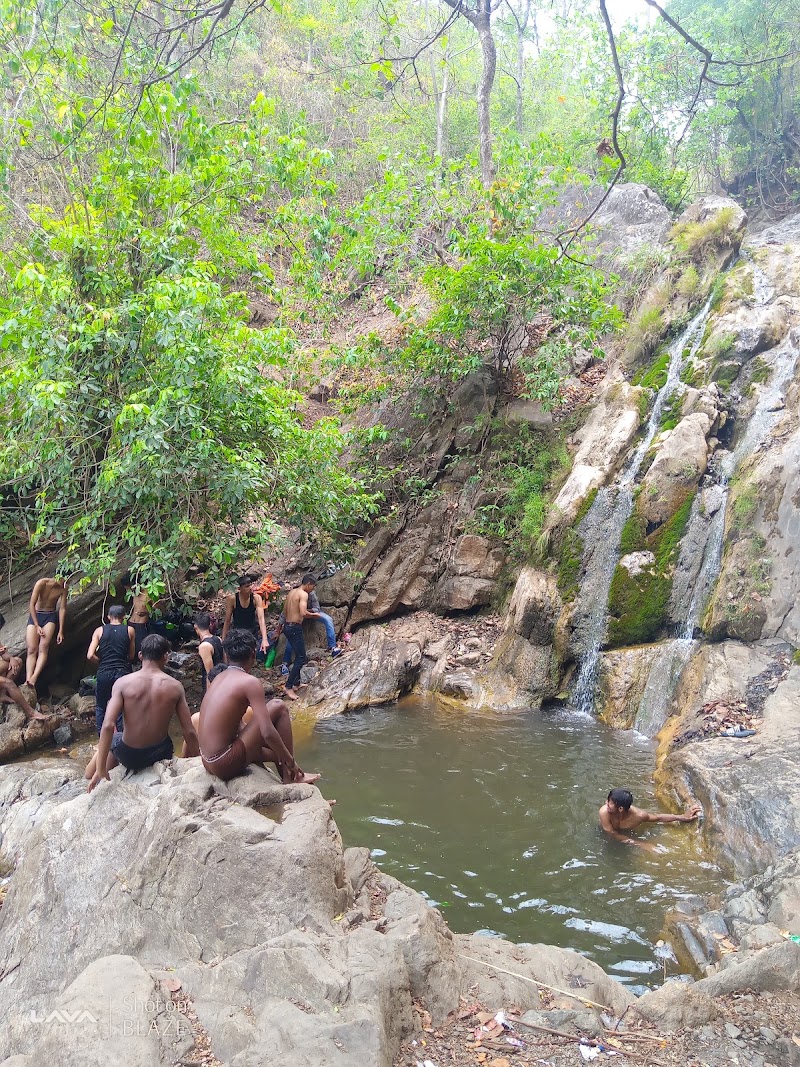 Ramgarh Valley Fall - Ramgarh Valley Fall, HG8J+6CX, Ganrke, Jharkhand 825101, India