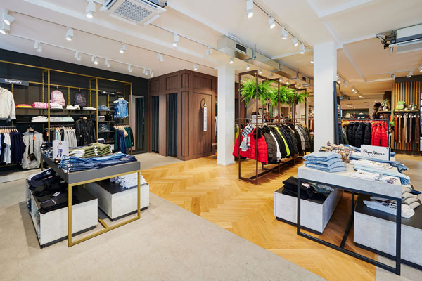 Modehaus Kaenders Kempen - Modehaus Kaenders Kempen, Kirchstraße 3, 47906 Kempen, Germany