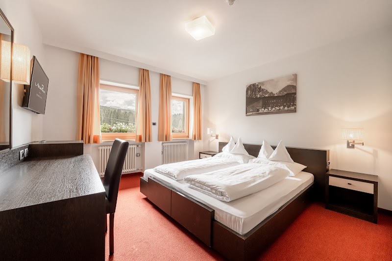 Monte Pana - Dolomites Hotel - Monte Pana - Dolomites Hotel Streda Pana, 45, 39047 Santa Cristina Valgardena BZ, Italy
