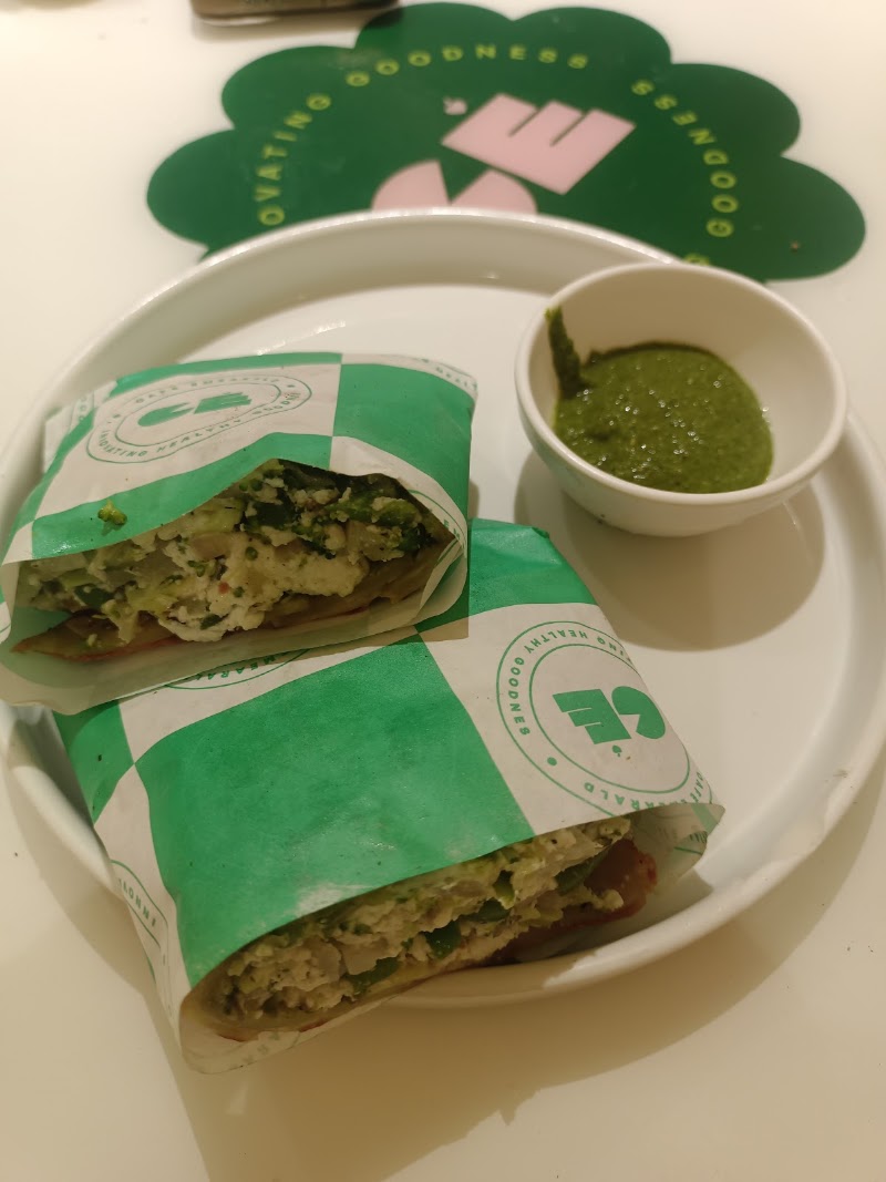 Cafe Emearald - Cafe Emearald Shop no 5, Ground Floor, Ganga Niwas, New Link Rd, near Shree Icchapurti Hanuman MandirNew, Malad, Chincholi Bunder, Malad West, Mumbai, Maharashtra 400064, India