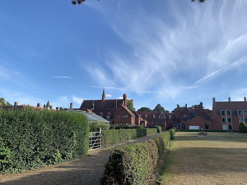 Girton College, University of Cambridge - Girton College, University of Cambridge Huntingdon Rd, Girton, Cambridge CB3 0JG, UK