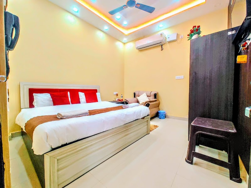 Madhur kunj palace - Madhur kunj palace Q6R2+XXJ, New Colony, Ayodhya, Uttar Pradesh 224123, India