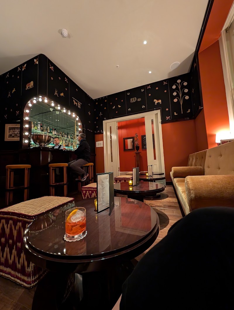 Pondicherry Cocktail Bar - Pondicherry Cocktail Bar 25-27 Norfolk Square, Tyburnia, London W2 1RX, UK
