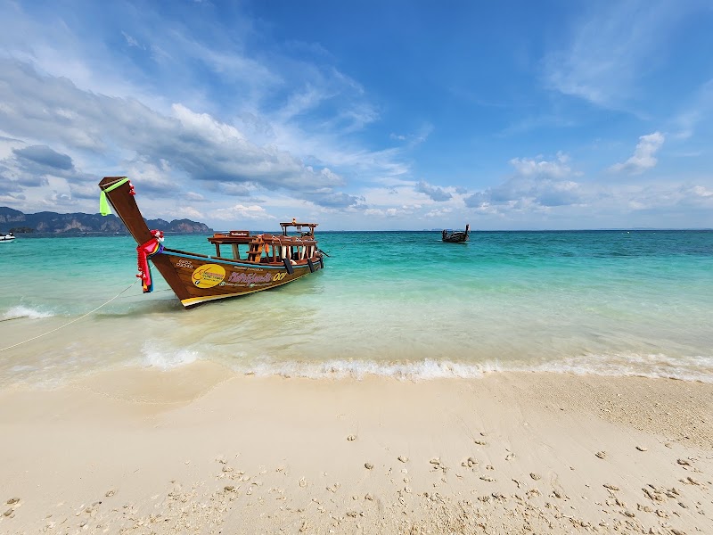 TripmeHolidays - TripmeHolidays Parijat CHS, A/401, LT Rd, Gautam Nagar, Borivali West, Mumbai, Maharashtra 400092, India