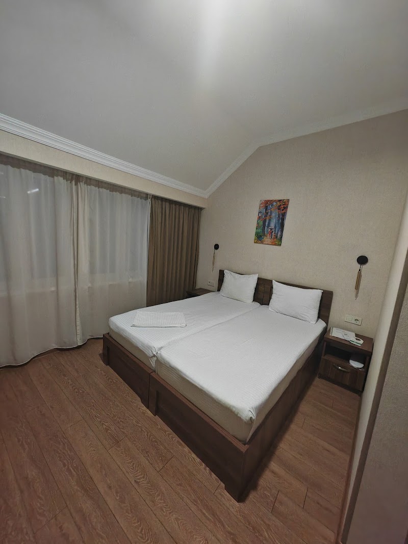 Hotel Sina - Hotel Sina N 6/9 Ovanes Tumaniani St, T'bilisi 0105, Georgia