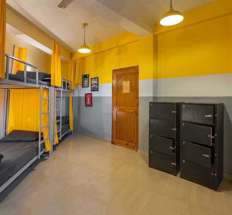 Whoopers Hostel - Bir - Whoopers Hostel - Bir Bir Rd, Chaugan, Bir, Himachal Pradesh 176077, India