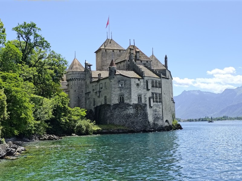 Chillon Castle - Chillon Castle Av. de Chillon 21, 1820 Veytaux, Switzerland