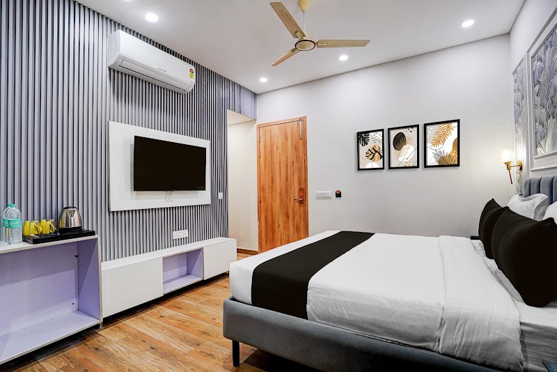 Townhouse Oak by OYO Sector 18 Metro Station Formerly Raasha Inn - Townhouse Oak by OYO Sector 18 Metro Station Formerly Raasha Inn PLOT NO 358, A Block, Pocket A, Sector 19, Noida, Uttar Pradesh 201301, India