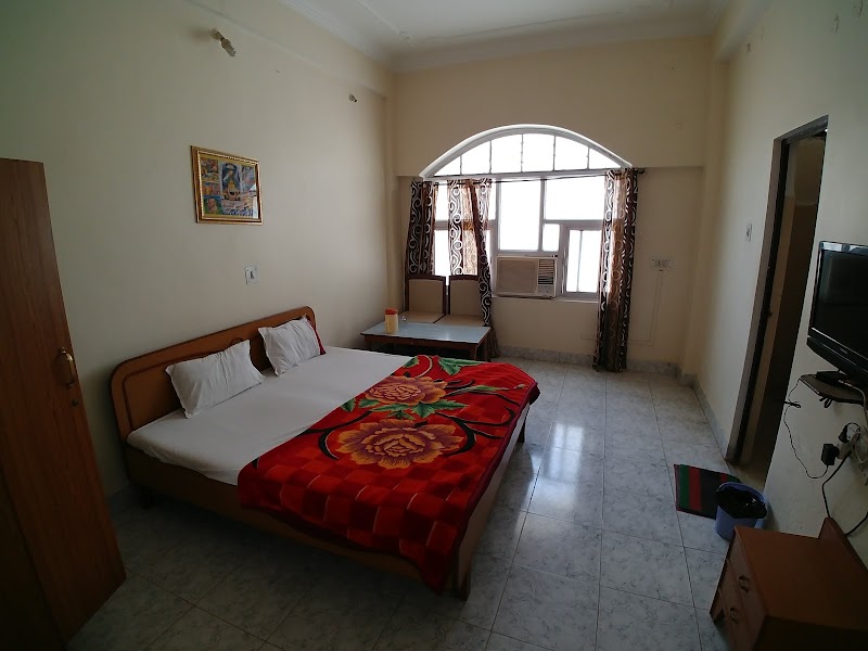 Hotel RamDarbar - Hotel RamDarbar, Shringarvan, Janki Kund, Chitrakoot, Madhya Pradesh 485334, India