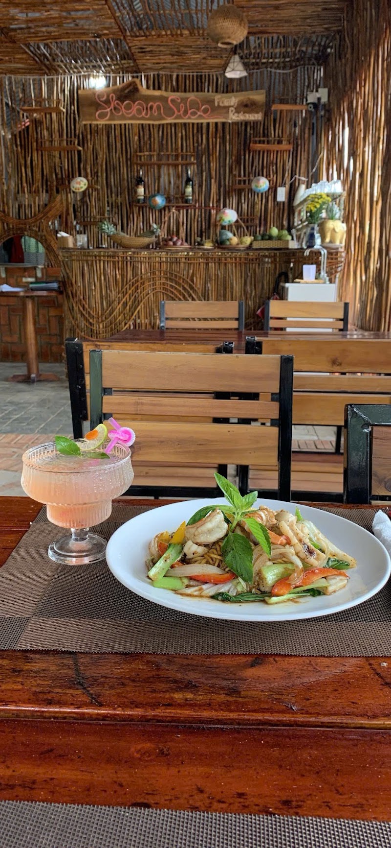 Streamside Restaurant - Streamside Restaurant Đường Dinh Bà, Ông Lang, Phú Quốc, An Giang 920000, Vietnam