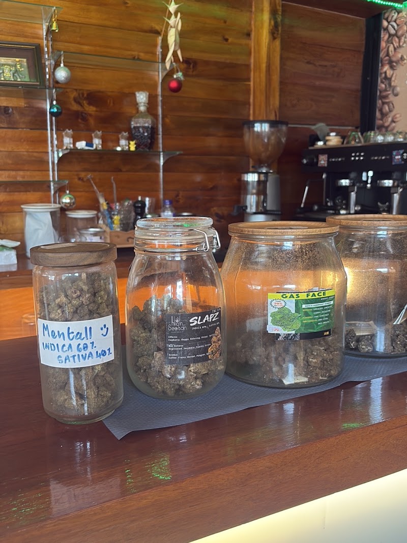 High Season Koh Lanta - High Season Koh Lanta, 478, T.Saladan, Klong Dao, Tambon Sala Dan, Amphoe Ko Lanta, Chang Wat Krabi 81150, Thailand