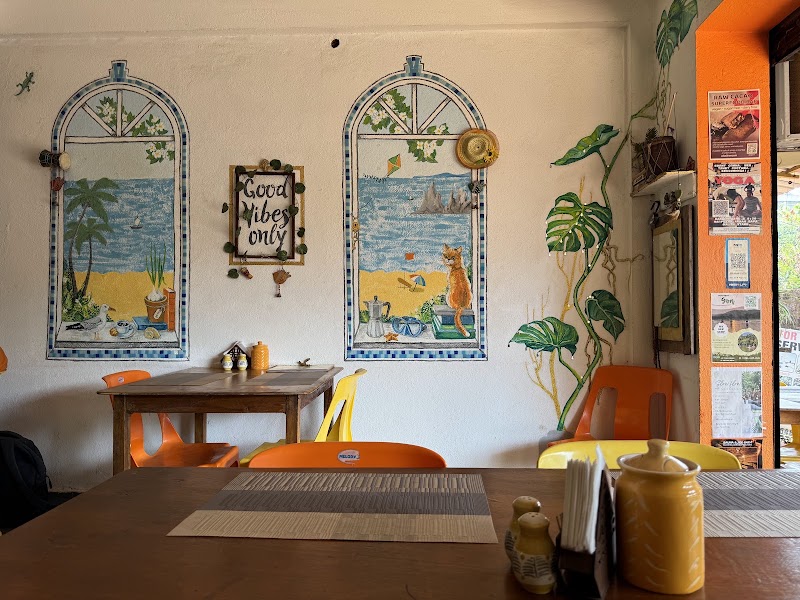 PEOPLE Koffee House - PEOPLE Koffee House MPQ3+PF3, Arambol, Goa 403524, India