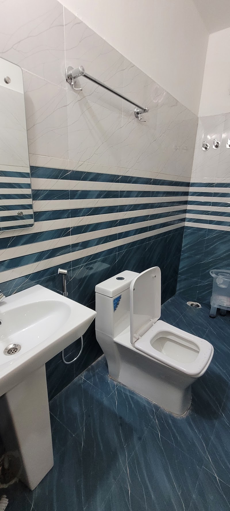 Hotel MountMemory - Hotel MountMemory, Kharadi, Post office Bhansari, Barkot - Yamunotri Rd, Barkot, Bhansari, Uttarakhand 249141, India