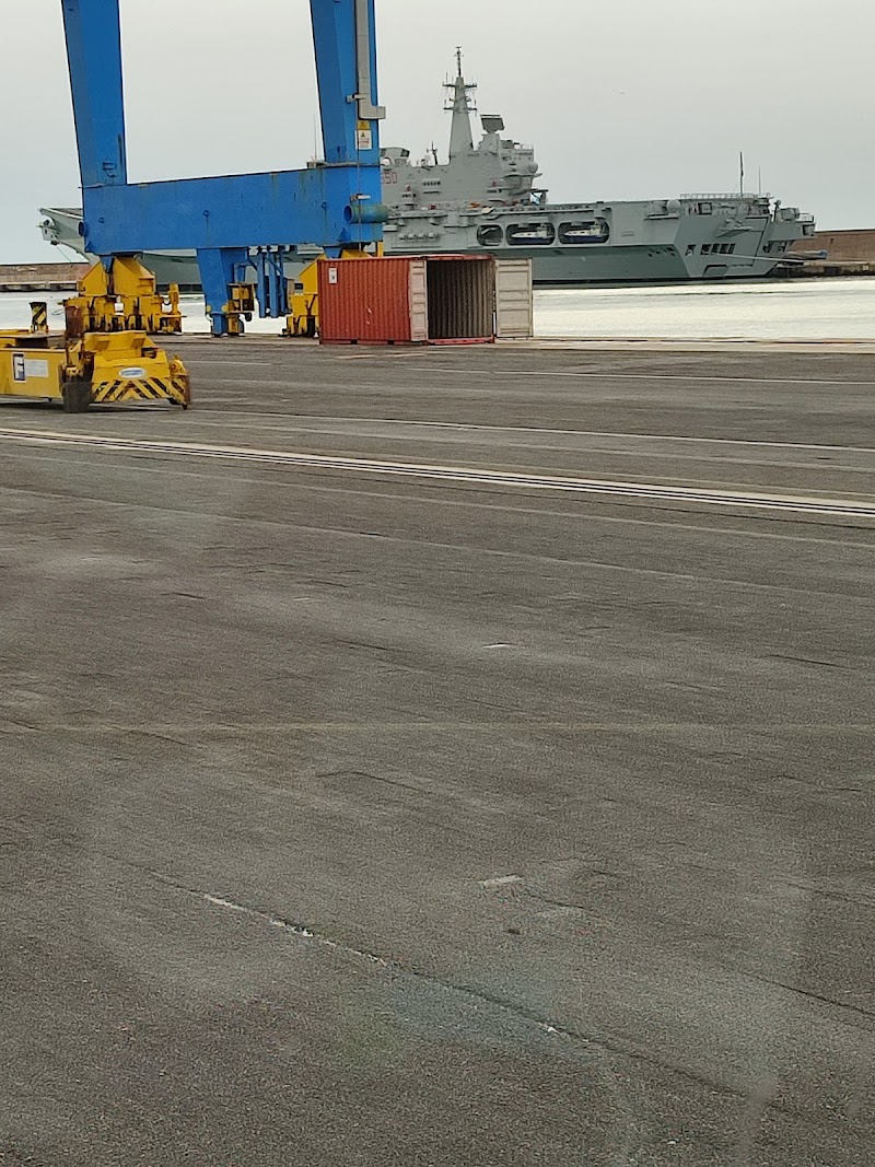 Roma Terminal Container S.p.A. - Roma Terminal Container S.p.A., Palazzina Uffici Banchina, 25, 00053 Civitavecchia RM, Italy