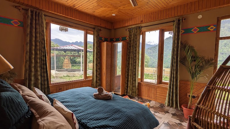 Hiraeth - Boutique Chalet Shangarh, Sainj Valley - Hiraeth - Boutique Chalet Shangarh, Sainj Valley Q94M+9Q, Shangarh, Himachal Pradesh 175134, India