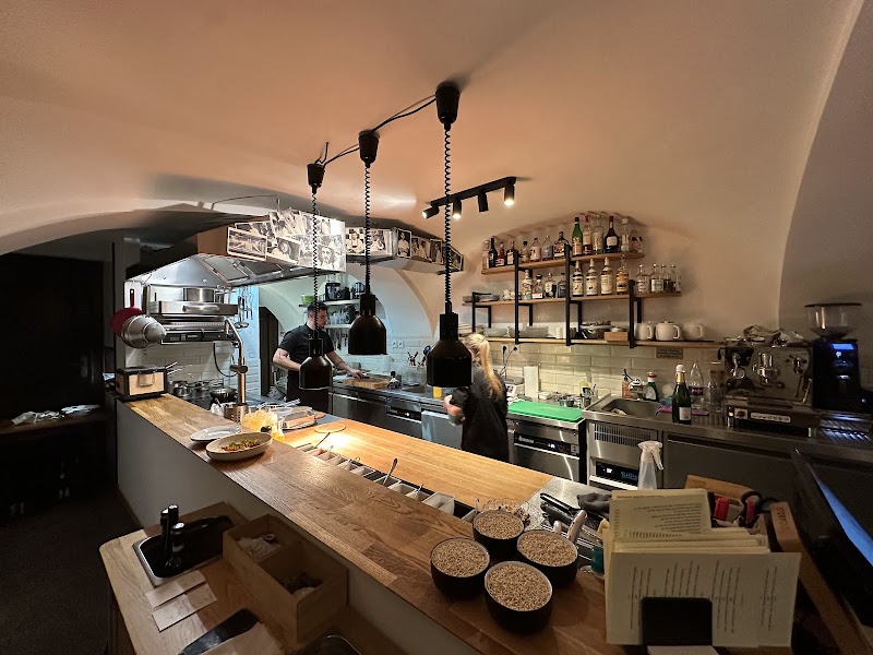 tāst restaurant - tāst restaurant Šporkova 521/5, 118 00 Praha 1-Malá Strana, Czechia