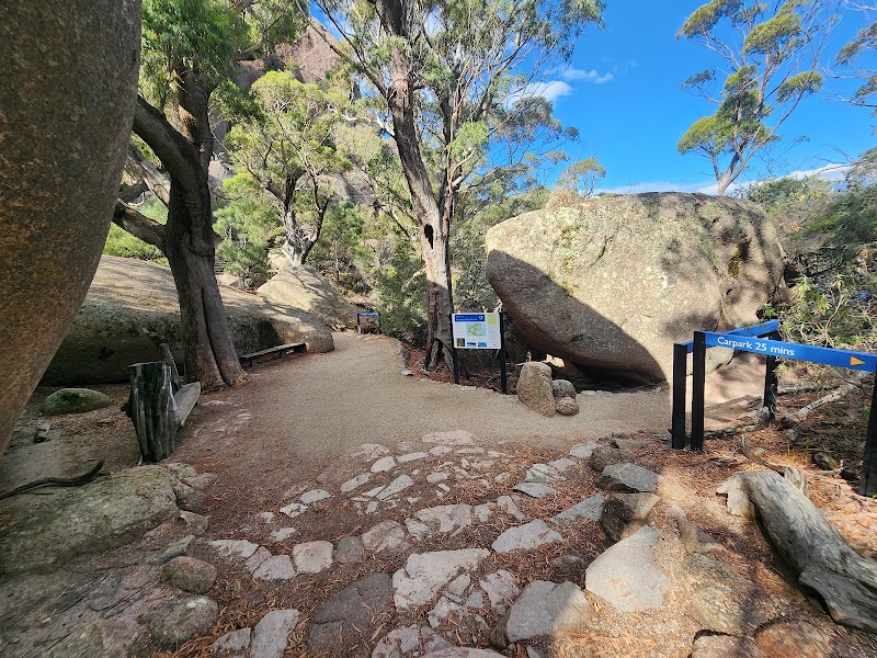 Wineglass Bay Lookout - Wineglass Bay Lookout, Unnamed Rd,, Freycinet TAS 7215, Australia
