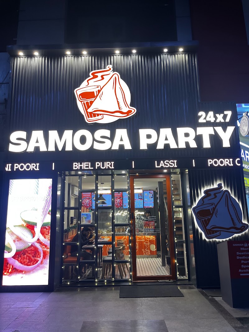 Samosa Party Golf Course Road - Samosa Party Golf Course Road Unit No, Ground floor, Central Plaza Mall, G08, Golf Course Rd, Parsvnath Exotica, DLF Phase 5, Sector 53, Gurugram, Haryana 122011, India