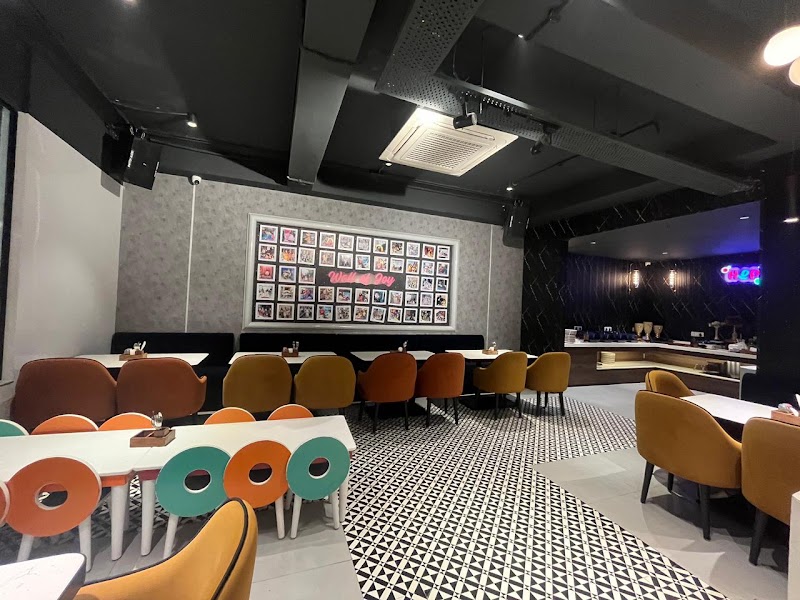 Cafe la Amara - Cafe la Amara, C-1001, Block C, Sushant Lok Phase I, Sector 43, Gurugram, Haryana 122002, India