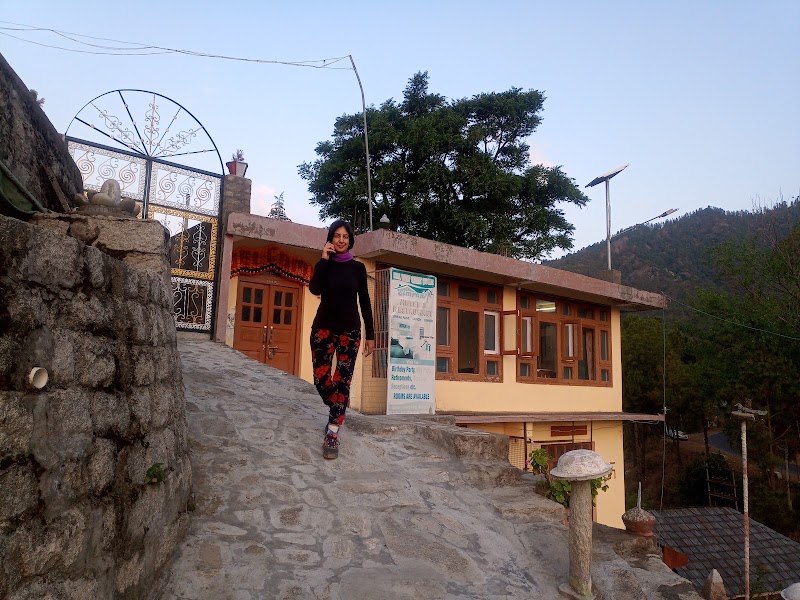 Hill View Guest House - Hill View Guest House, 95WV+4R, Bakaran, Himachal Pradesh 175011, India