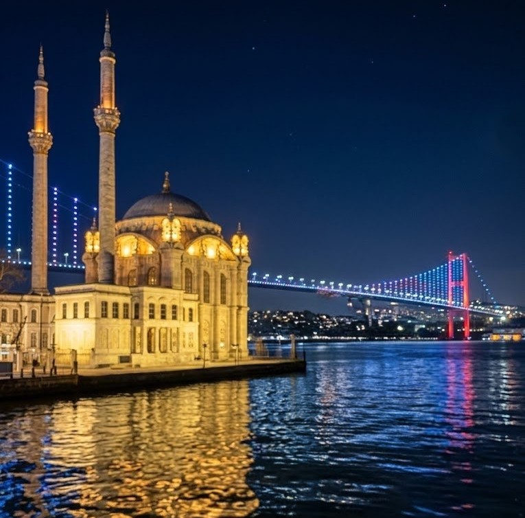Ortaköy Square - Ortaköy Square, Mecidiye, İskele Sk., 34347 Beşiktaş/İstanbul, Türkiye