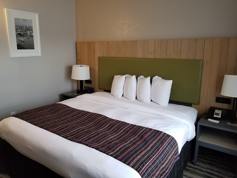 Country Inn & Suites by Radisson, Nashville Airport East, TN - Country Inn & Suites by Radisson, Nashville Airport East, TN 3423 Percy Priest Dr, Nashville, TN 37214, USA