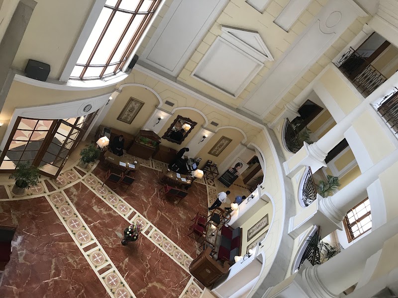 The City Club - The City Club, F38M+Q6M, Galleria Market, DLF Phase IV, Gurugram, Haryana 122009, India