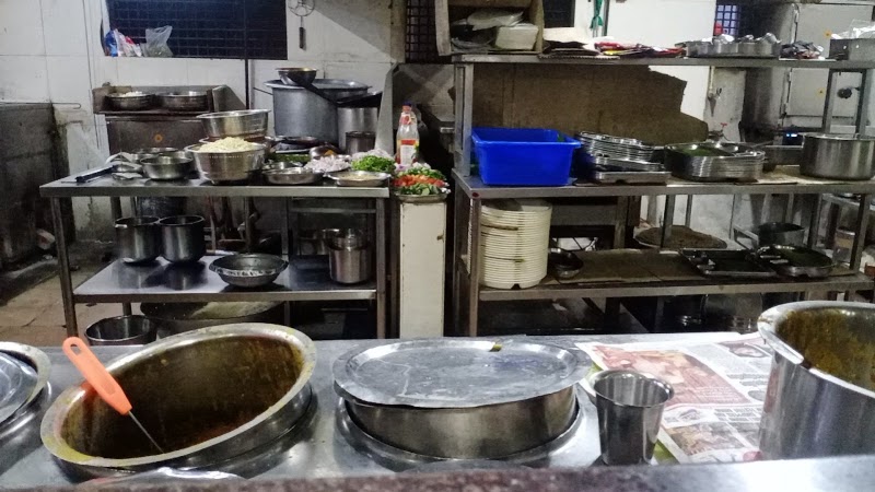Anandan Vaasavi Vegetarian Restaurant - Anandan Vaasavi Vegetarian Restaurant National Highway 205, Srinivasa Nagar, Ramchandra Nagar, Tirupati, Andhra Pradesh 517507, India