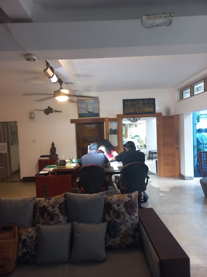 GEM GALLERY & ART CENTER - GEM GALLERY & ART CENTER VVM7+V6Q, Elibank Rd, Colombo 00500, Sri Lanka
