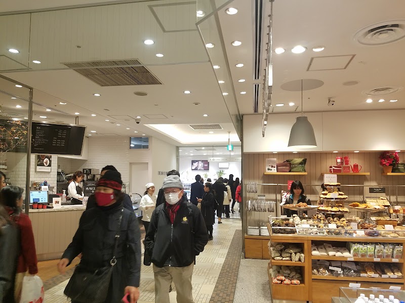 Lumine Shinjuku LUMINE 2 - Lumine Shinjuku LUMINE 2 3-chōme-38-2 Shinjuku, Shinjuku City, Tokyo 160-0022, Japan