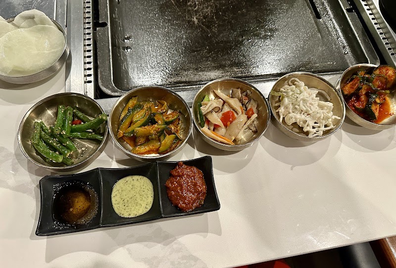 Seoul K-B.B.Q.& HotPot - Seoul K-B.B.Q.& HotPot, 2080 S Havana St, Aurora, CO 80014, USA