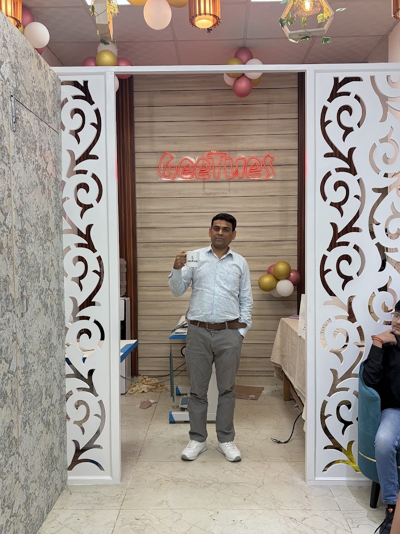 GEETUES - GEETUES A-3, Basement, AURA APARTMENT, Bajghera Rd, opp. Mahindra, New Palam Vihar, Block A, New Palam Vihar Phase 1, Sector 110, Gurugram, Haryana 122017, India