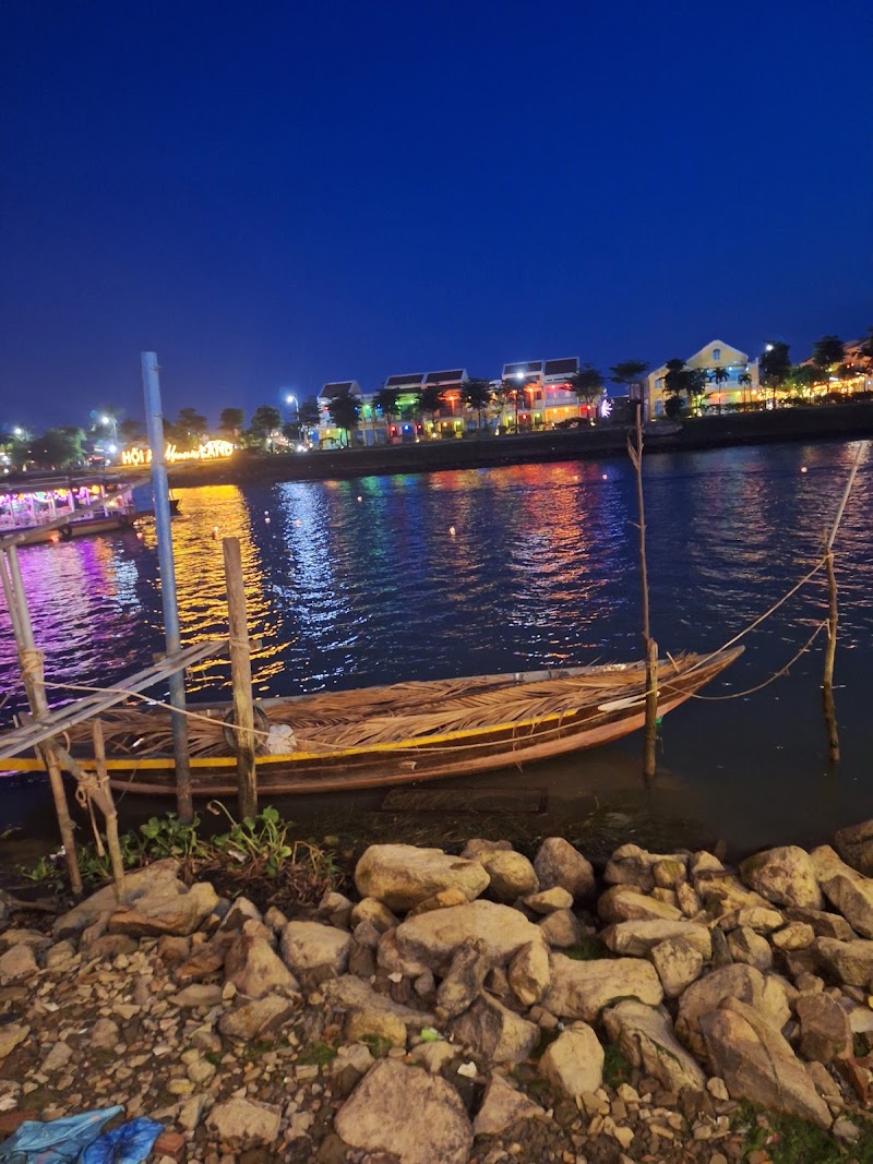 Hoi An Old Town Sunset Viewpoint - Hoi An Old Town Sunset Viewpoint, V8GM+76G, Hoi An, Da Nang, Vietnam