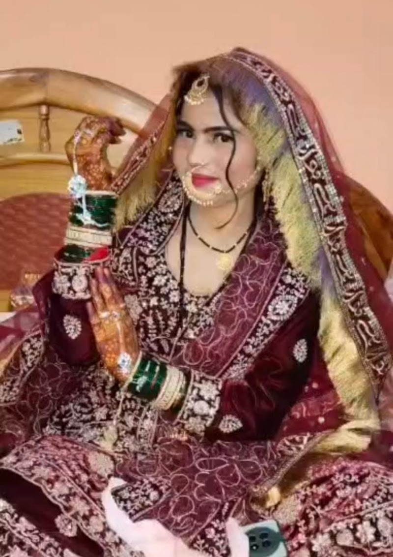 Rose beauty parlor and Academy - Rose beauty parlor and Academy, Bazar para market, Pondi, Chhattisgarh 491559, India