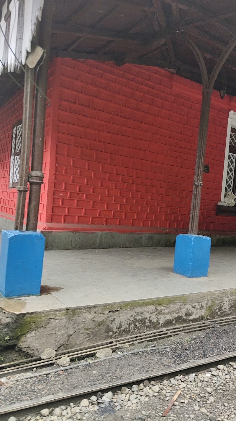 Darjeeling Hotel - Darjeeling Hotel 47, Gandhi Rd, Limbugaon, Darjeeling, West Bengal 734101, India