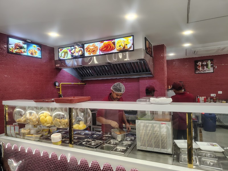 Haldiram - Haldiram na, MDR, Khagaul, Dinapur, J25V+835, Danapur - Khagaul Rd, Cum, Kaliket Nagar, Patna, Mobarakpur-Raghurampur, Bihar 801503, India
