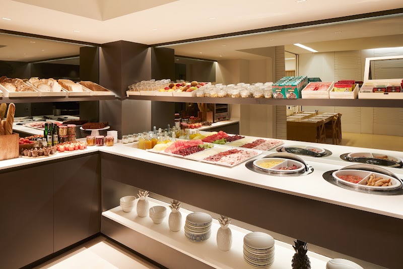 Hotel Denit Barcelona - Hotel Denit Barcelona Carrer d'Estruc, 24, Ciutat Vella, 08002 Barcelona, Spain