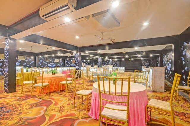 Hotel Udaipur Palace and Resort - Hotel Udaipur Palace and Resort Savina 100 feet Road, to, Link Road, opp. Kitchen Store, Near Power House, Sector 14, Hiran Magri, Udaipur, Gordhan Vilas Rural, Rajasthan 313002, India