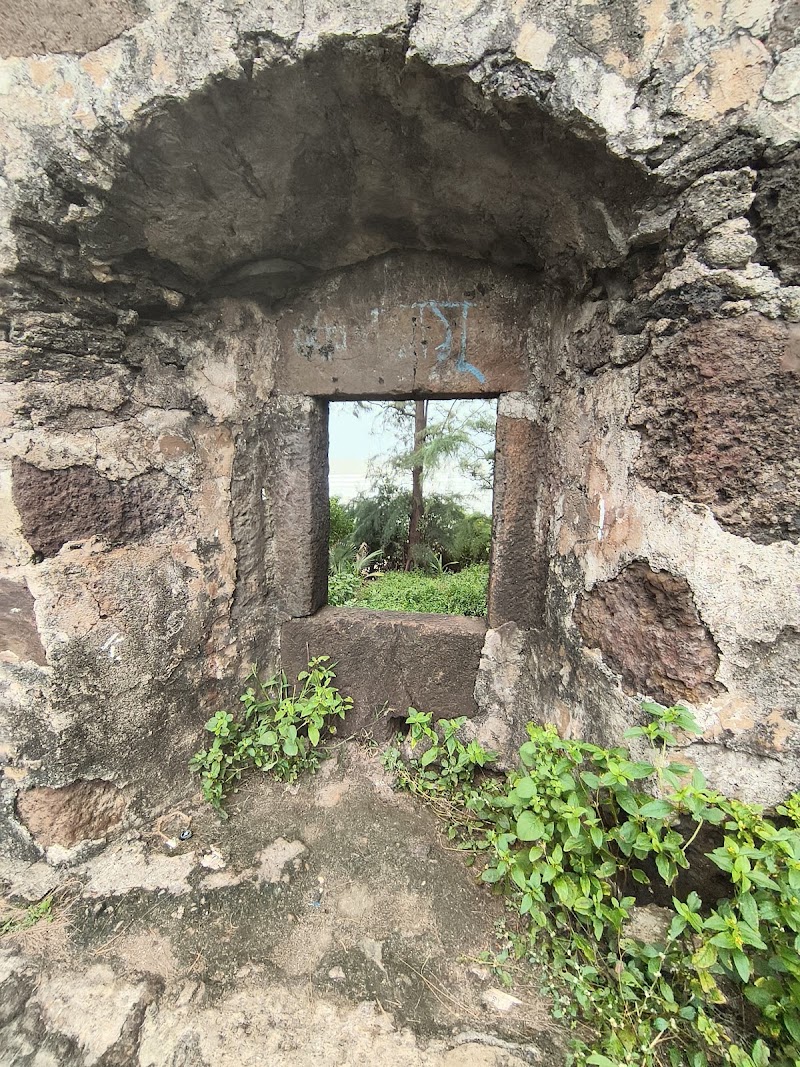 Kelve Fort - Madla Bhurj - Kelve Fort - Madla Bhurj, JP9H+68C, Mangelwada, Kelwa, Maharashtra 401401, India
