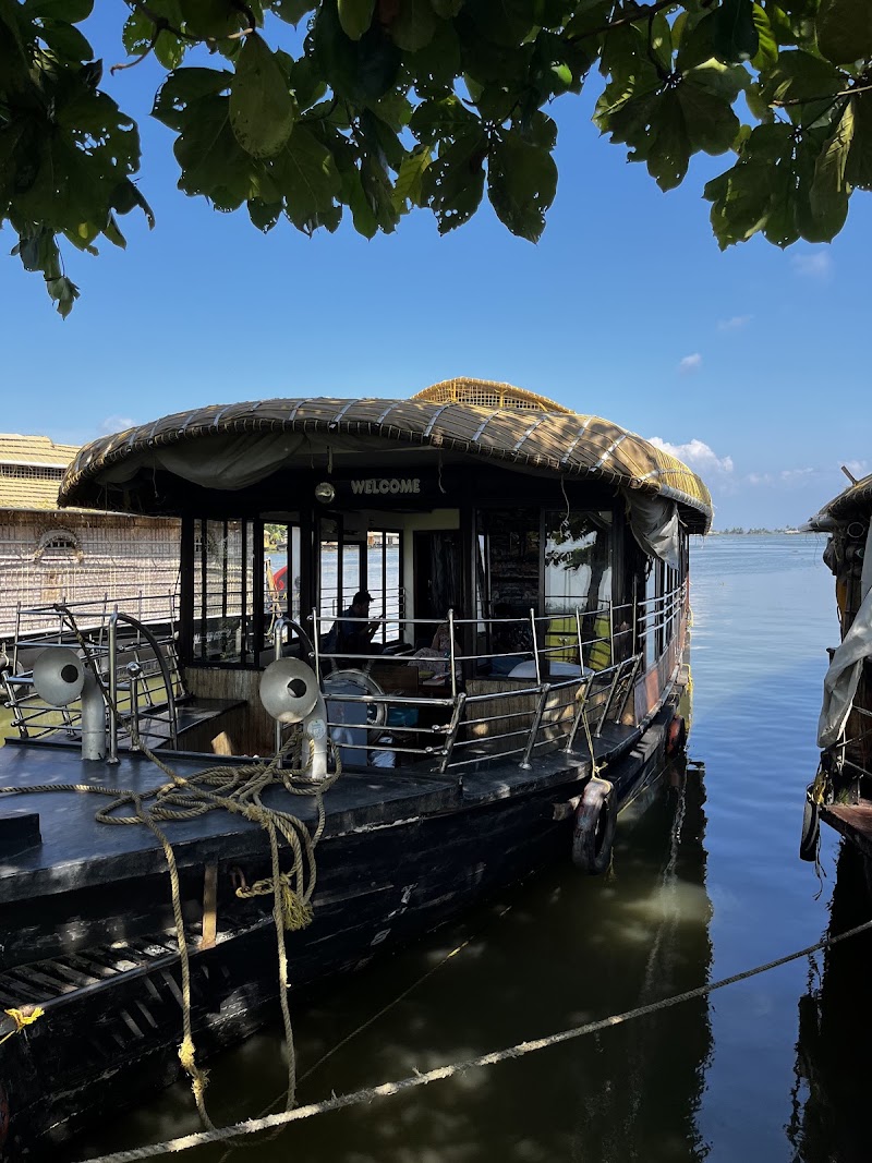 Brackish Lagoons Alleppey - Brackish Lagoons Alleppey G9G4+3QP, Punnamada, Kottankulangara, Alappuzha, Aryad South, Keralam 688006, India