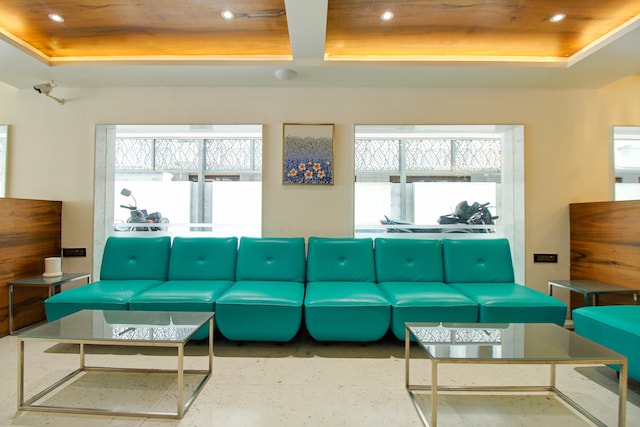 Townhouse OAK Vinayak In - Townhouse OAK Vinayak In 6, Geetha Hall Rd, Opp.Railway Station, Gopalapuram, Coimbatore, Tamil Nadu 641018, India